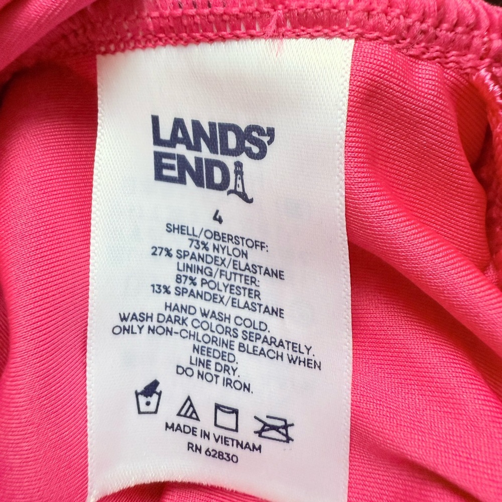 Like New! Lands End Hot Pink 🩷and Navy 💙Chevron 1 piece swimsuit, 4, MSRP $89 - Picture 9 of 9